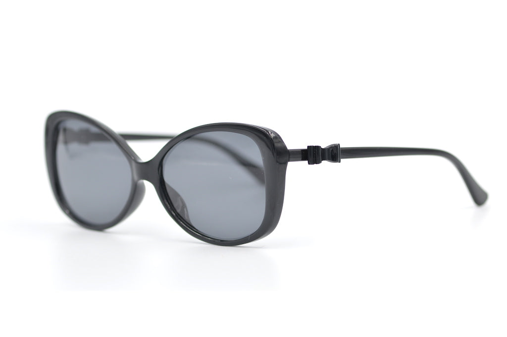 Bow retro style cat eye sunglasses. Black cat eye sunglasses. Cheap black cat eye sunglasses. Sustainable sunglasses.