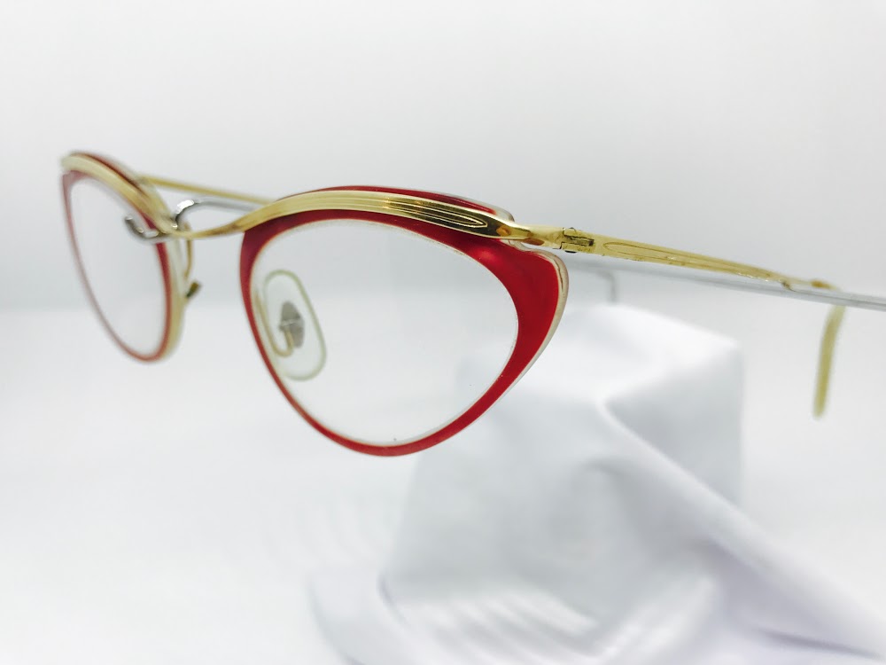 Dark pink and gold oval 1950s cateye frames