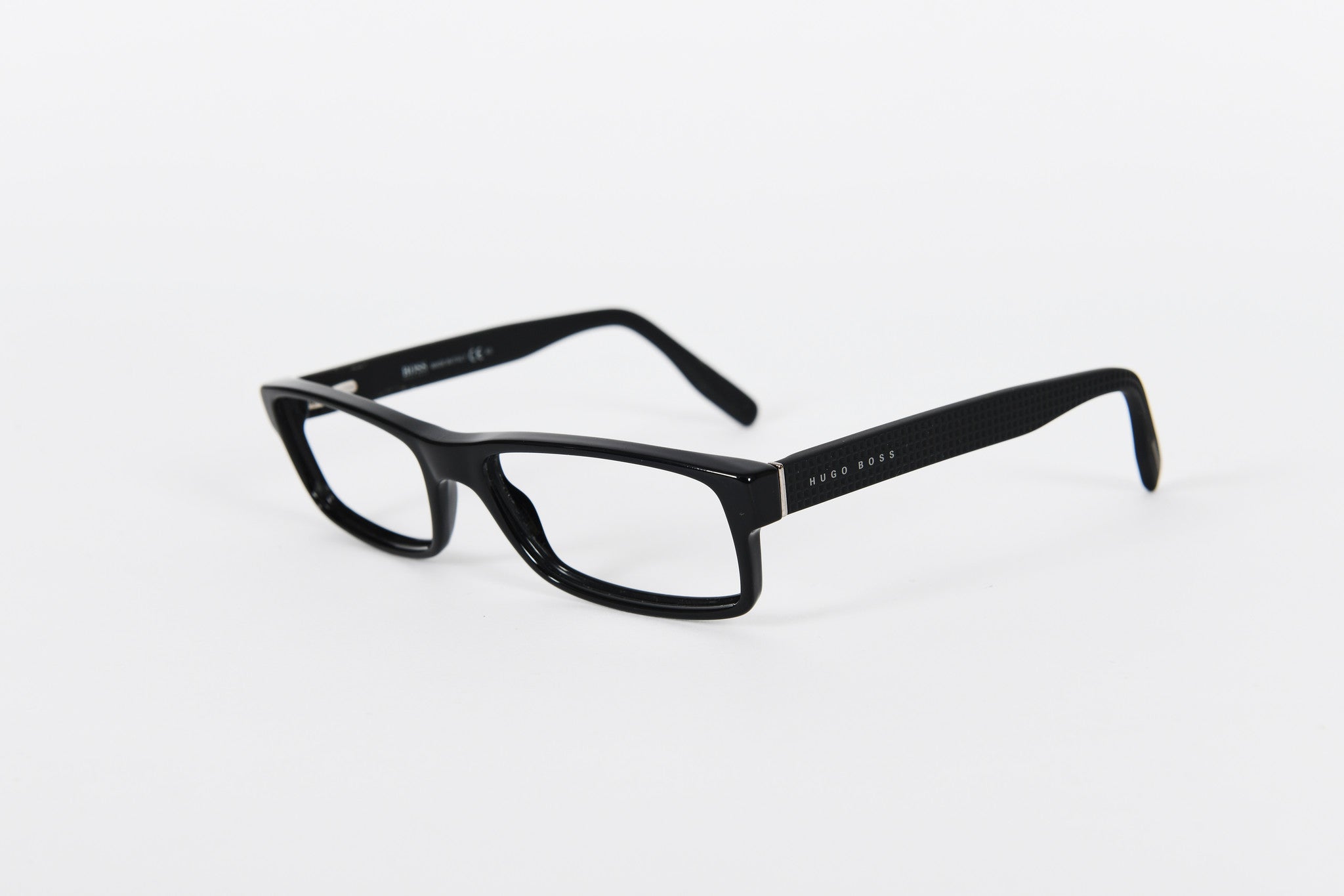 Hugo Boss black with textured rubber-type sides in matt grey