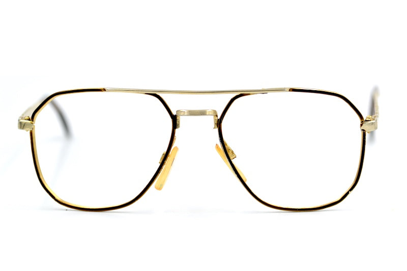 Akash men's metal aviator vintage glasses.