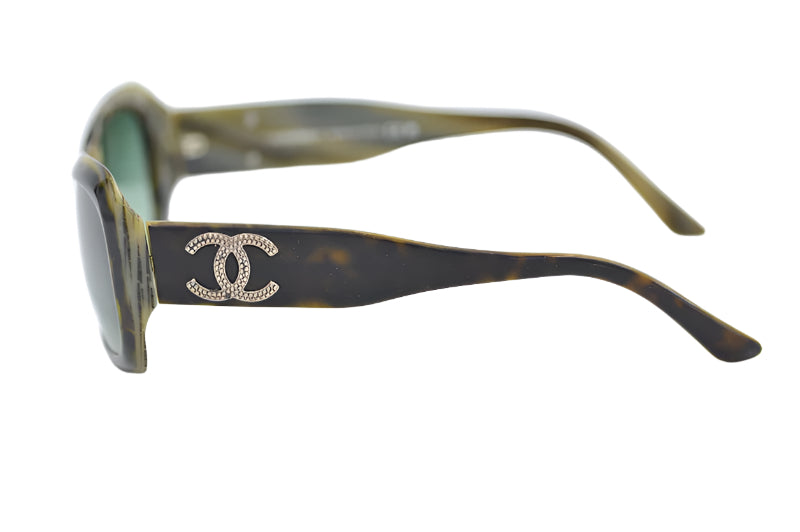 Chanel 5102 Sunglasses. Women's Chanel sunglasses. Sustainable sunglasses. Cheap designer sunglasses. Prescription Chanel sunglasses. 