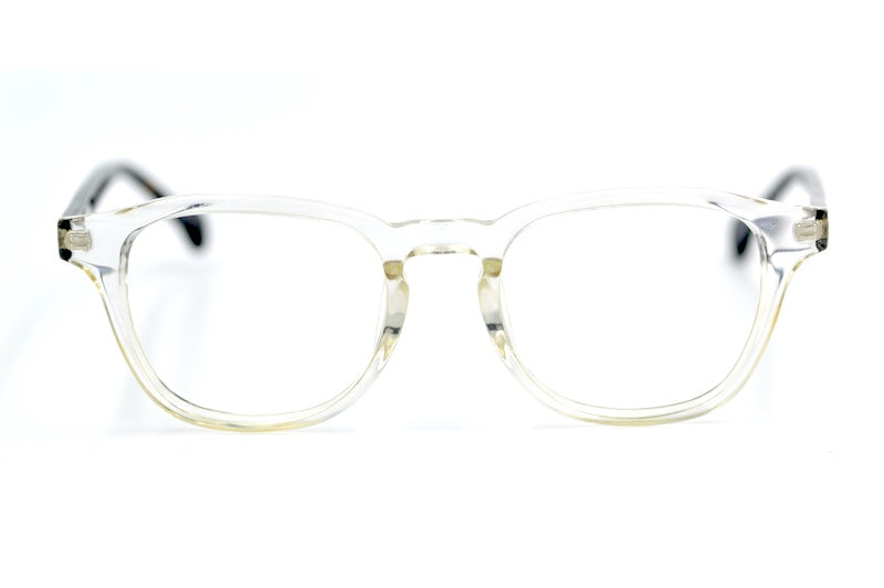 Converse 06 crystal glasses. Sustainable refurbished glasses. Converse glasses online.