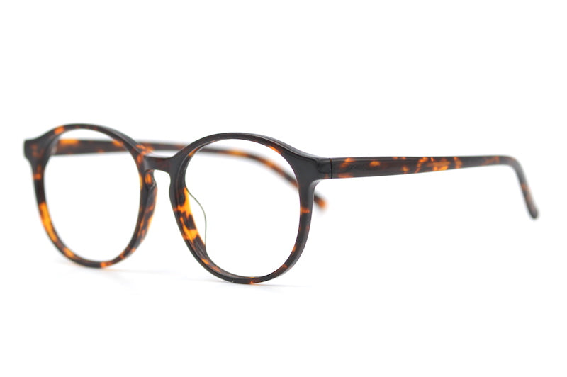 Alfie round retro glasses. Retro style glasses. Unisex glasses. Sustainable glasses. Upcycled glasses. 