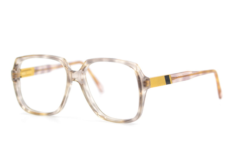 Statesman 01 vintage glasses. 70s glasses. 70s style glasses. Mens 70s glasses frames. Sustainable glasses. 