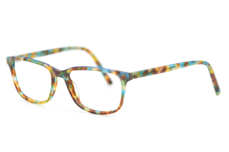 Flawless by Osiris designer glasses. Similar to Etina Barcelina. Cheap designer glases. Sustainable upcycled designer glasses. 