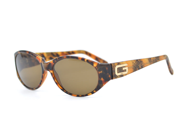 Guess 6448 Sunglasses. Guess sunglasses. Women's Guess sunglasses. Women's cheap designer sunglasses. 