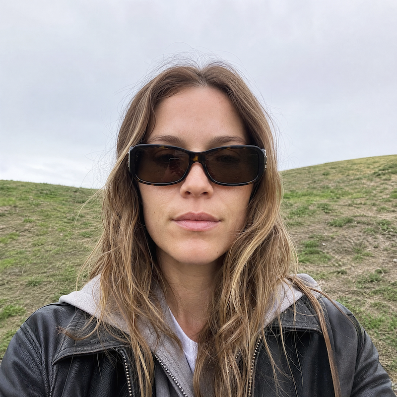Dior Cottage 4 90s sunglasses. Women's Dior sunglasses. 90s Dior sunglasses, brown rectangular frames.