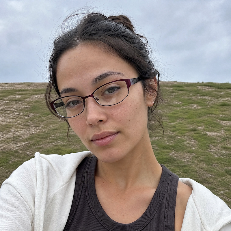 Elle 13381 women's rectangular glasses.