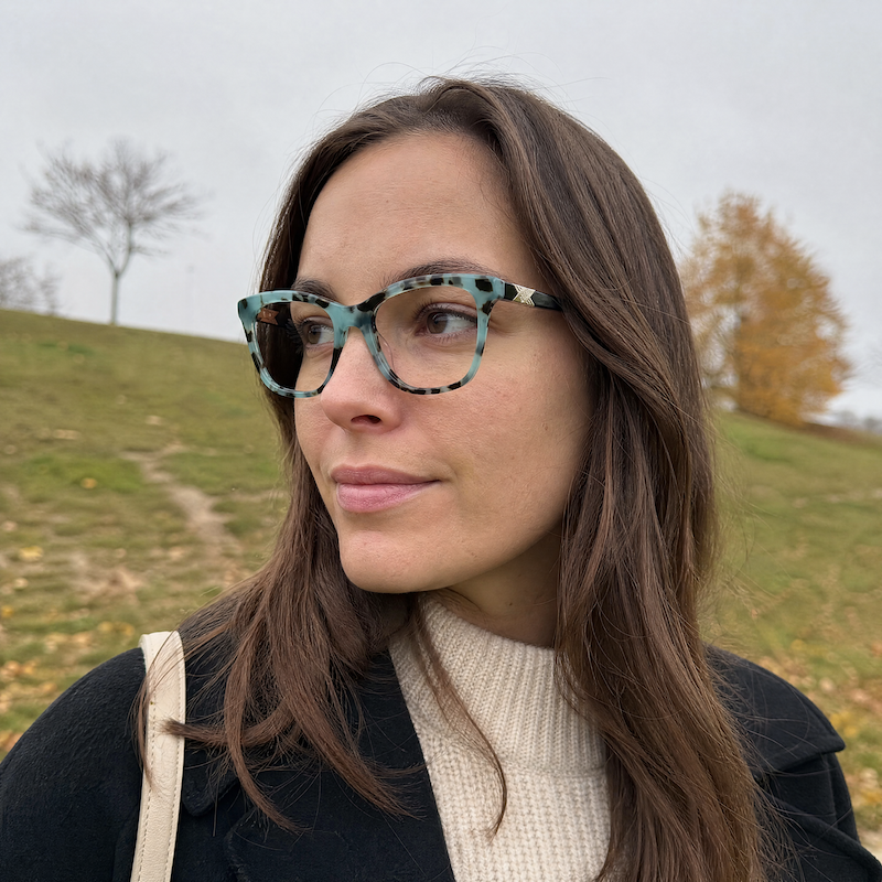 Elle 14854 Women's Oversized Blue Mottled Square Glasses