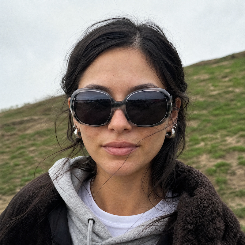 Escada 069 women's oversized sustainable sunglasses.