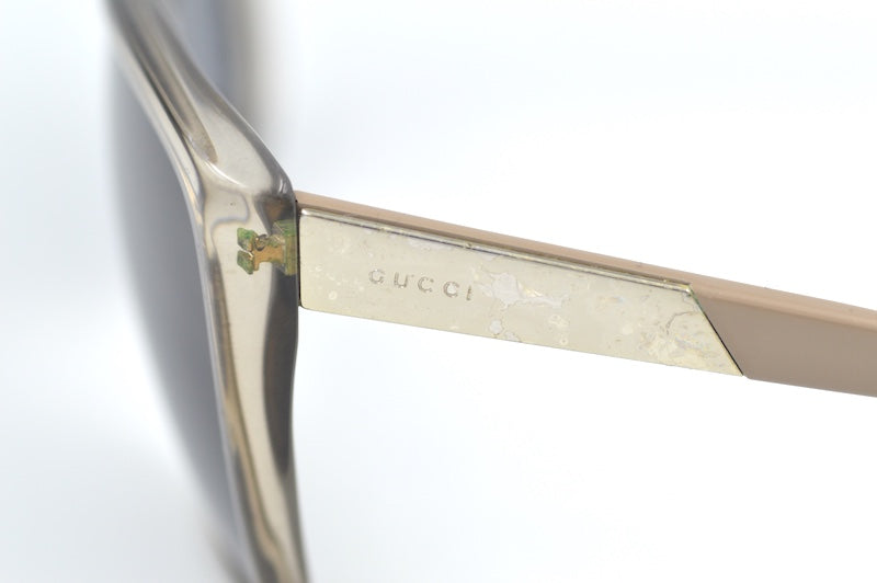 Gucci 3180 oversized square sunglasses. Refurbished sustainable sunglasses. Women's Gucci sunglasses. 