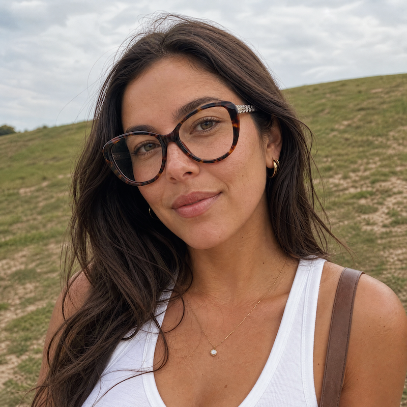 Karen Millen 02 oversized cat-eye women's glasses.