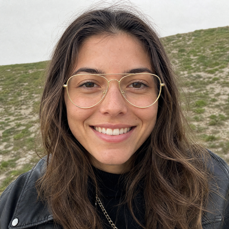Lennox aviator glasses. Women's gold aviator glasses. Affordable aviator glasses. Sustainable glasses. Feminine ladies aviator glasses. 