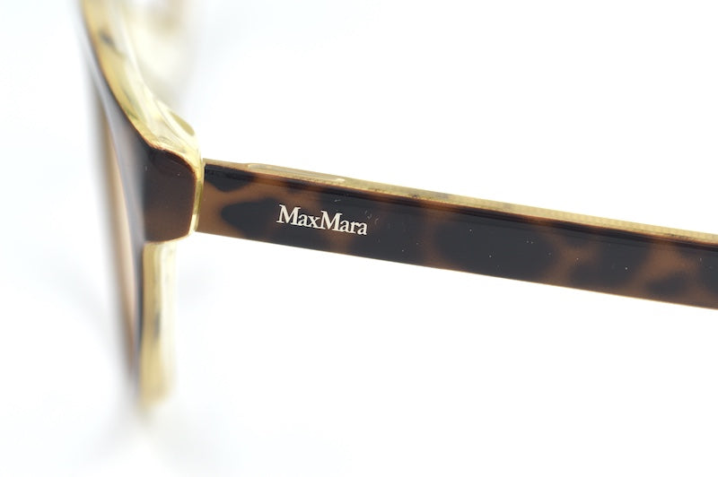 Max Mara 1277 animal print glasses. Women's Max Mara glasses. Women's sustainable glasses. Women's designer glasses. Sustainable eyewear.