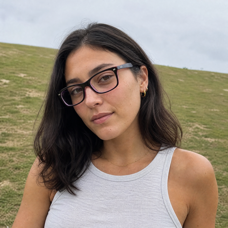 Ray-Ban 5228 2126 women's glasses. Affordable Ray-Ban glasses. Sustainable Ray-Ban glasses.