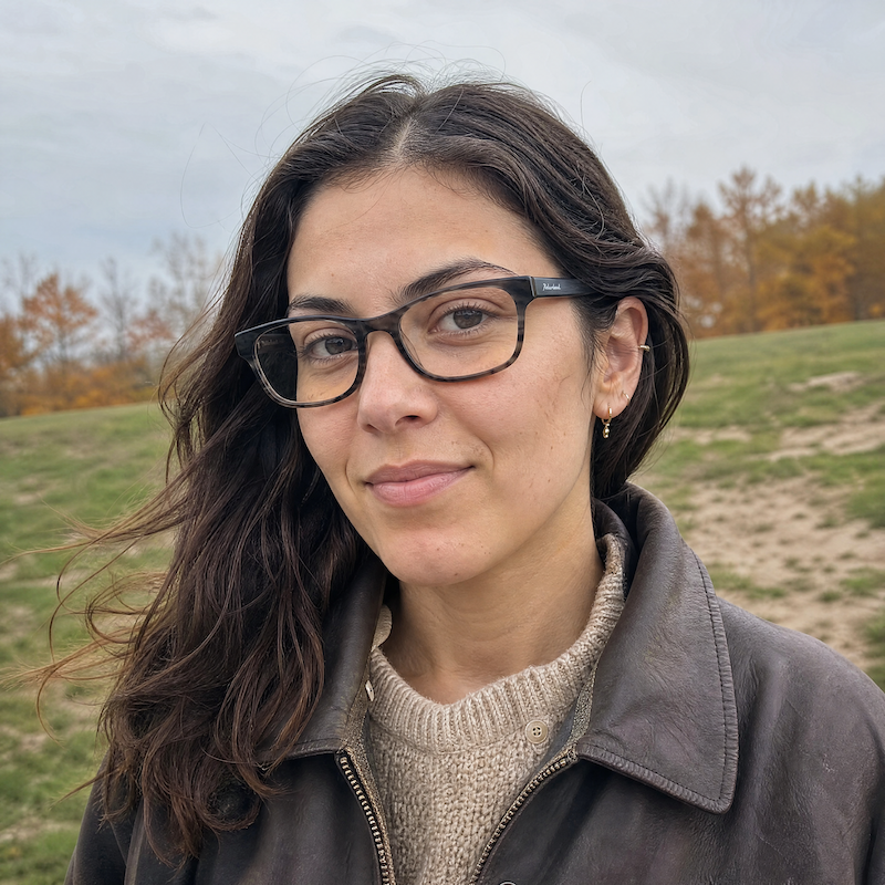 Red or Dead 102 women's grey rectangular glasses