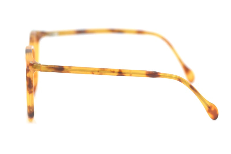 Stepper 109 brown oversized vintage glasses.
