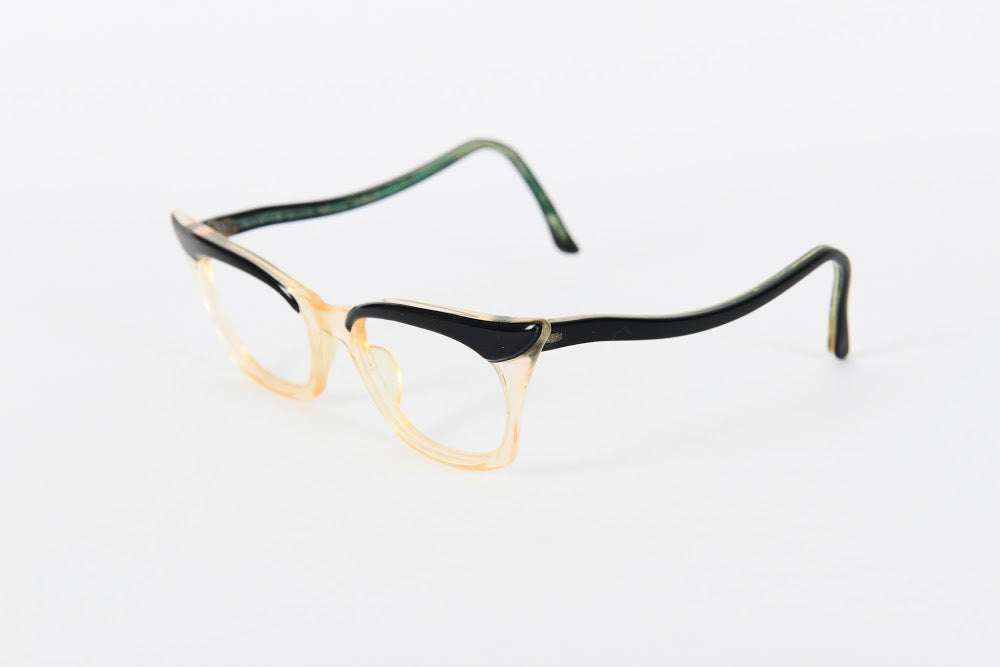 Cateye - 1940s-1960s Black Champagne Plastic