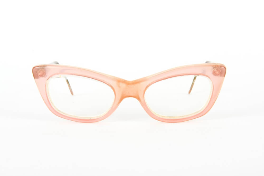 Cateye - 1940s-1960s Pale Pink Cateye