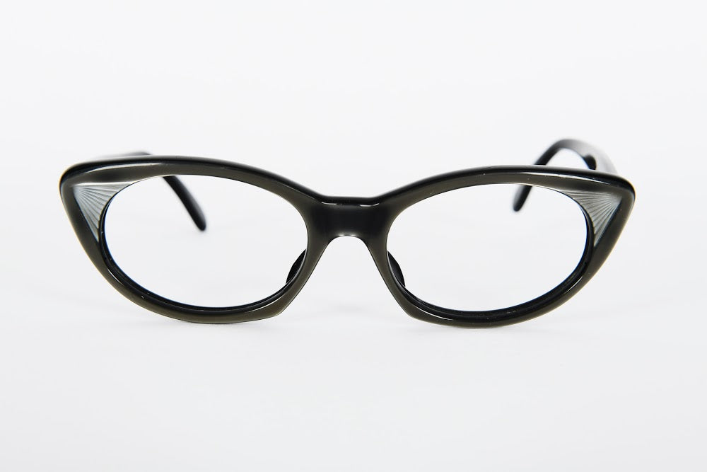 Cateye - Grey Plastic 1940s-1960s