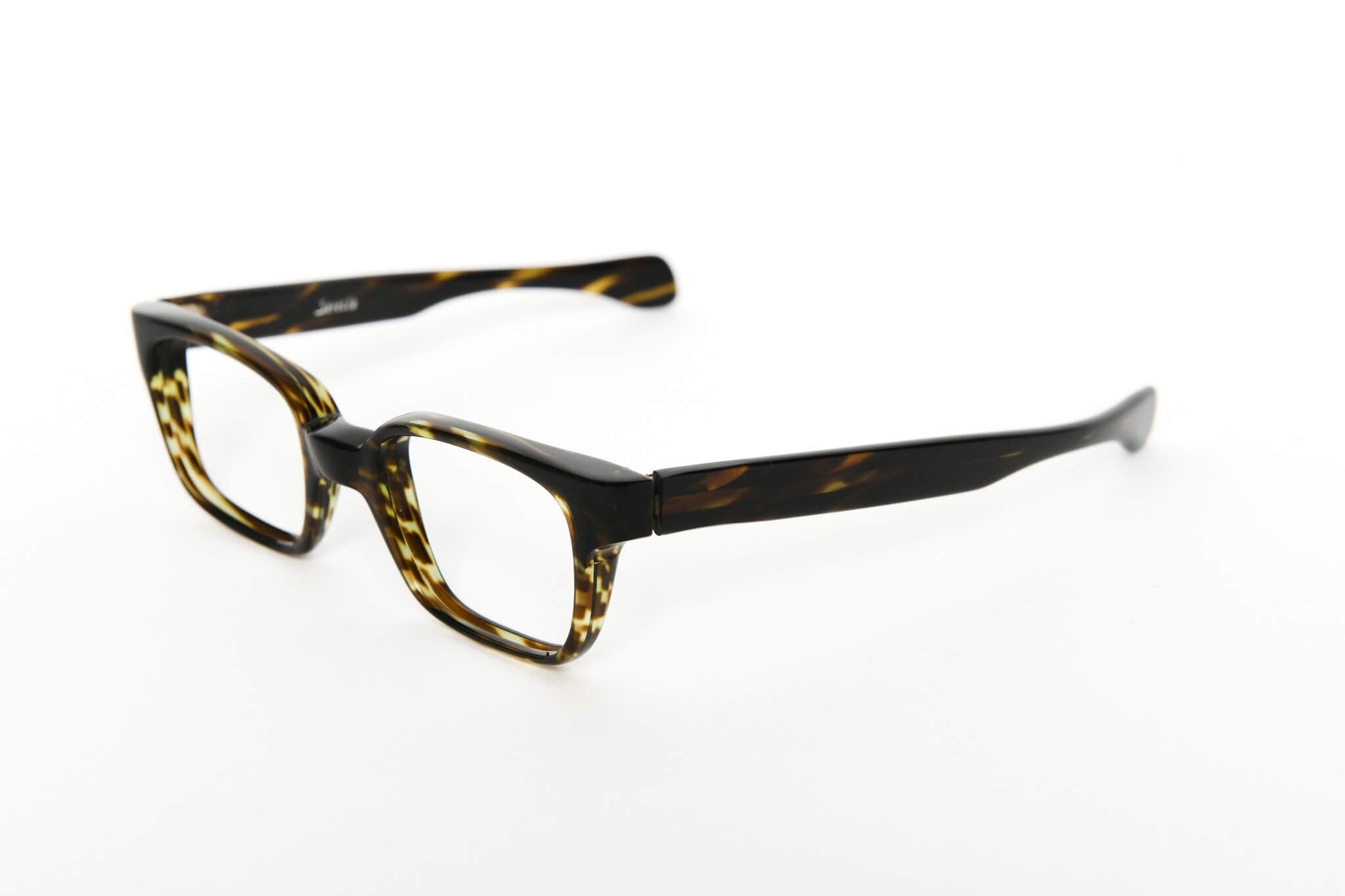 Retro sustainable glasses. Vintage glasses. George E Koch glasses. 
