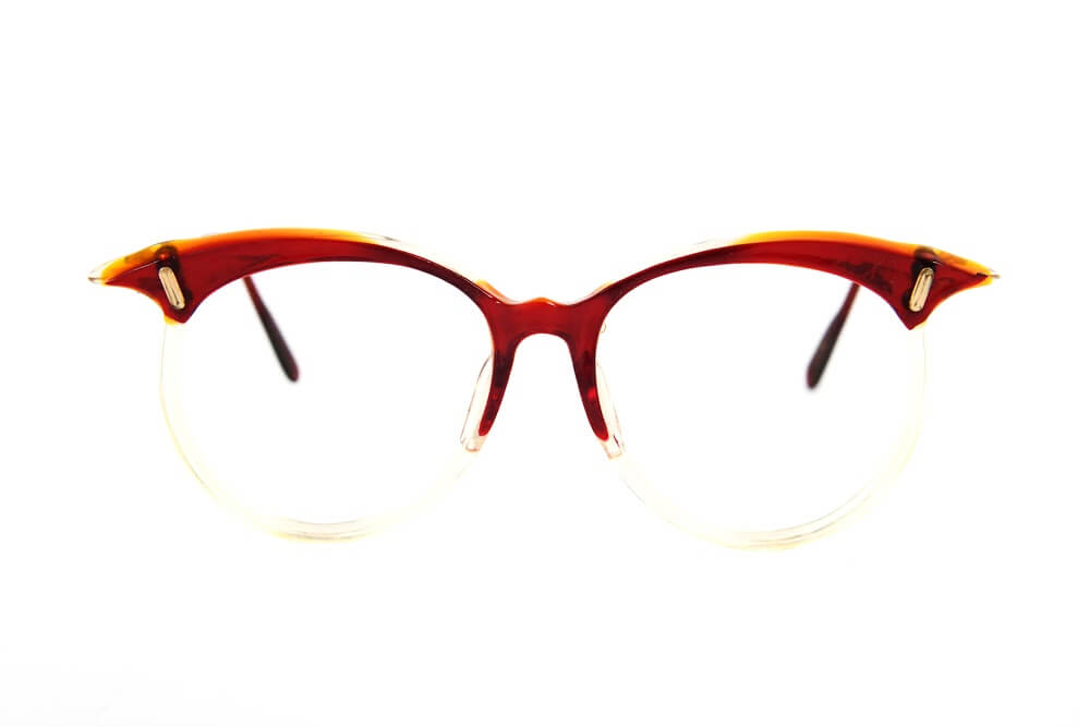 Cateye - 1940s-1960s Red Brown Crystal Cateye