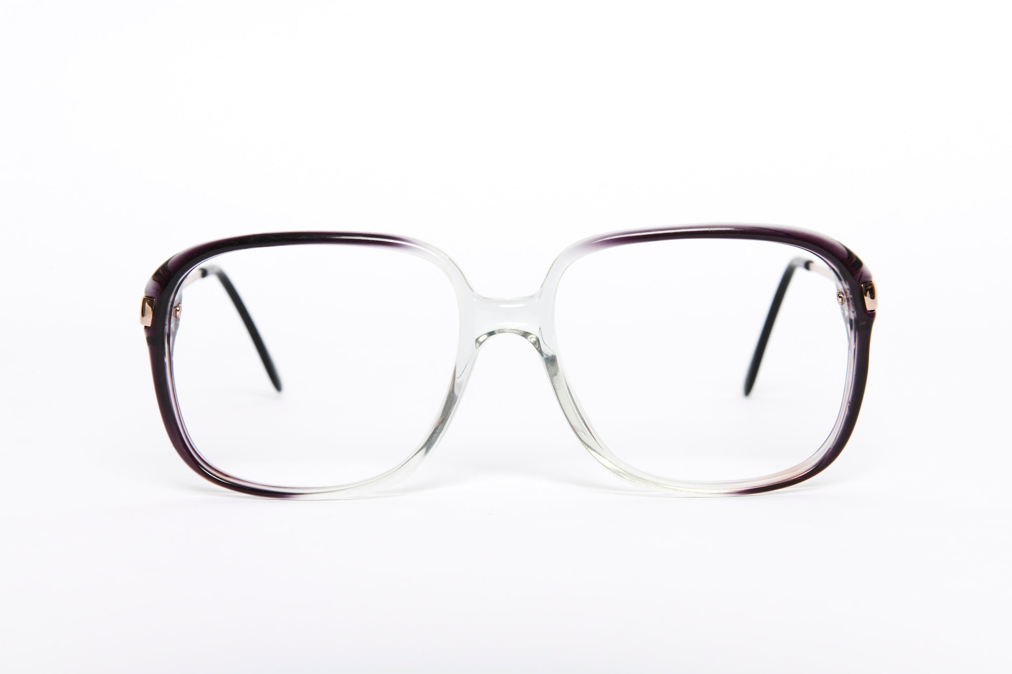 Brian retro vintagea glasses. Mens vintage glasses. Mens glasses. Mens glasses online UK. Sustainable eyewear.