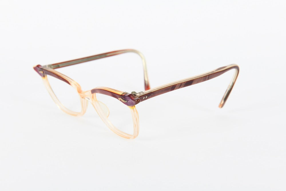 Cateye - 1940s-1960s Subtle Red Purple Champagne Plastic