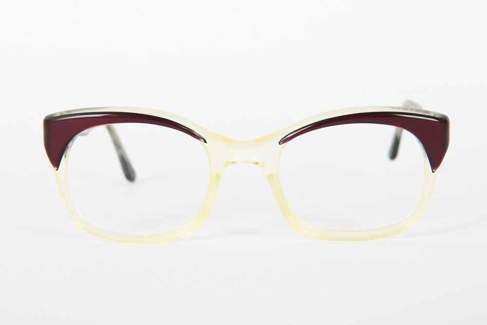 Cateye - 1940s-1960s Burgundy Champagne